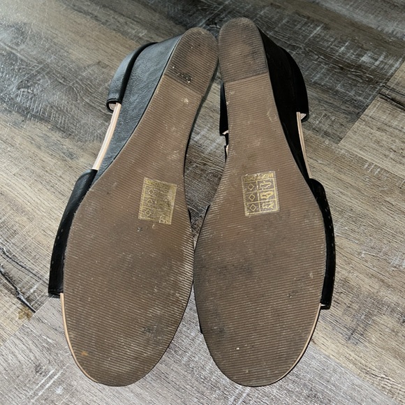 Journee Collection Aretha Wedges - Black - Picture 10 of 10